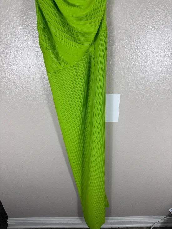 Solace London Adira Pleated Maxi Dress in Green - Picture 8 of 11